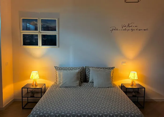 Vedi Napoli E Vivi Apartment